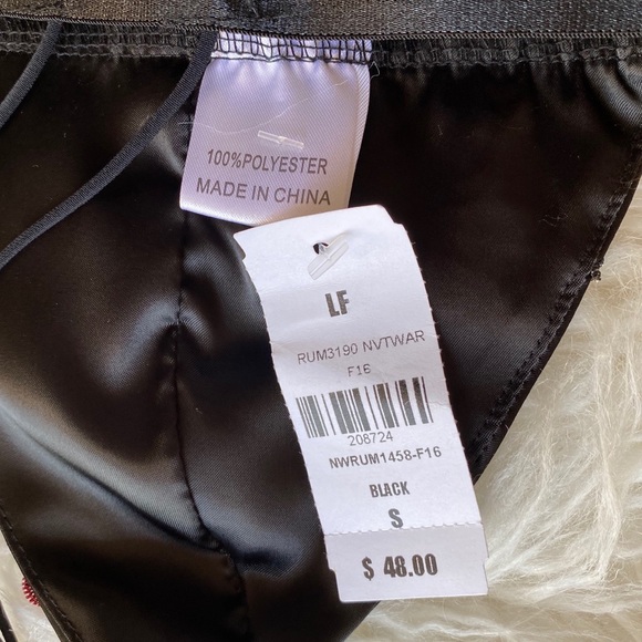 LF✨ || NWT flower embroidered bralette - Picture 5 of 7